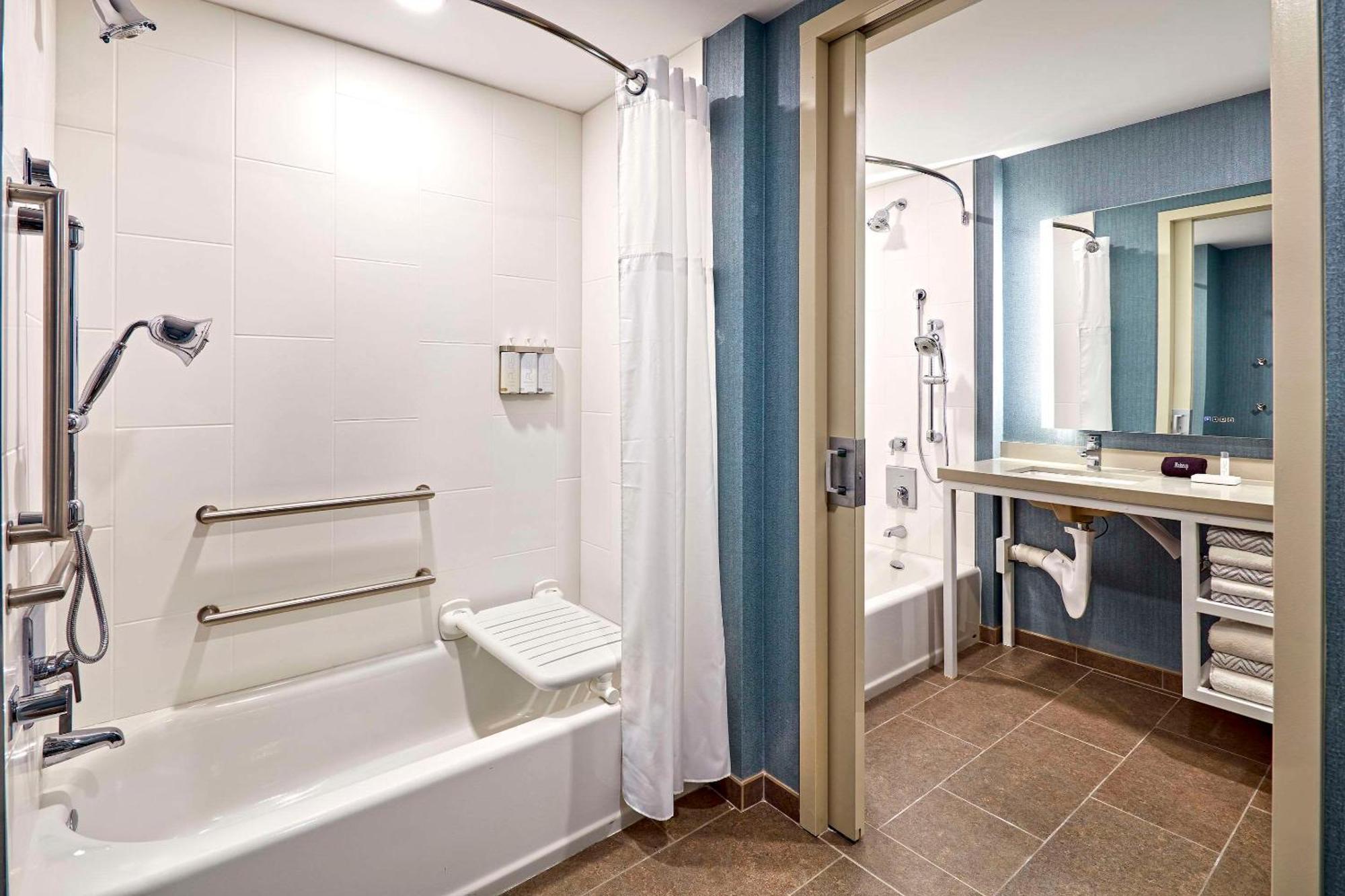 Family Suite - Disability Access,1621013790:JPEG